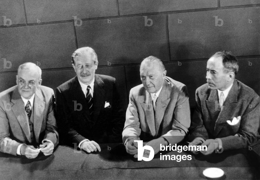 Foster Dulles, McMillan, Adenauer, Pinay