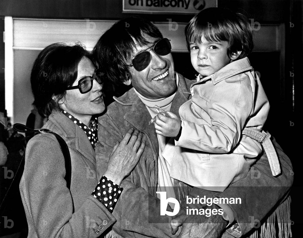 Maggie Smith with her husband Robert Stephens and their son Christopher, 1970