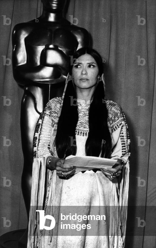 Sacheen Littlefeather Reads Marlon Brando'S Refusal of his 1972 Best Actor Oscar For The Godfather during Academy Awards Ceremony March 27, 1973 (photo)