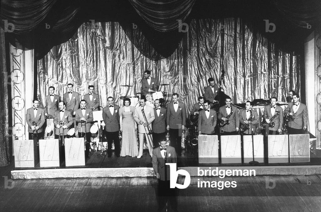 The Tommy Dorsey Orchestra With Frank Sinatra (Alone Front Row) and Pied Pipers, 1940 (b/w photo)