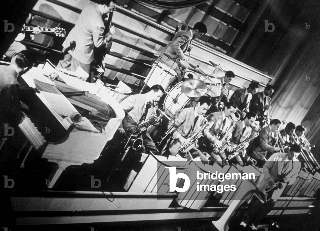 Jazz Saxophonist Tenor Les Brown (1912-2001) and his Orchestra (Les Brown Orchestra) 1945 (b/w photo)