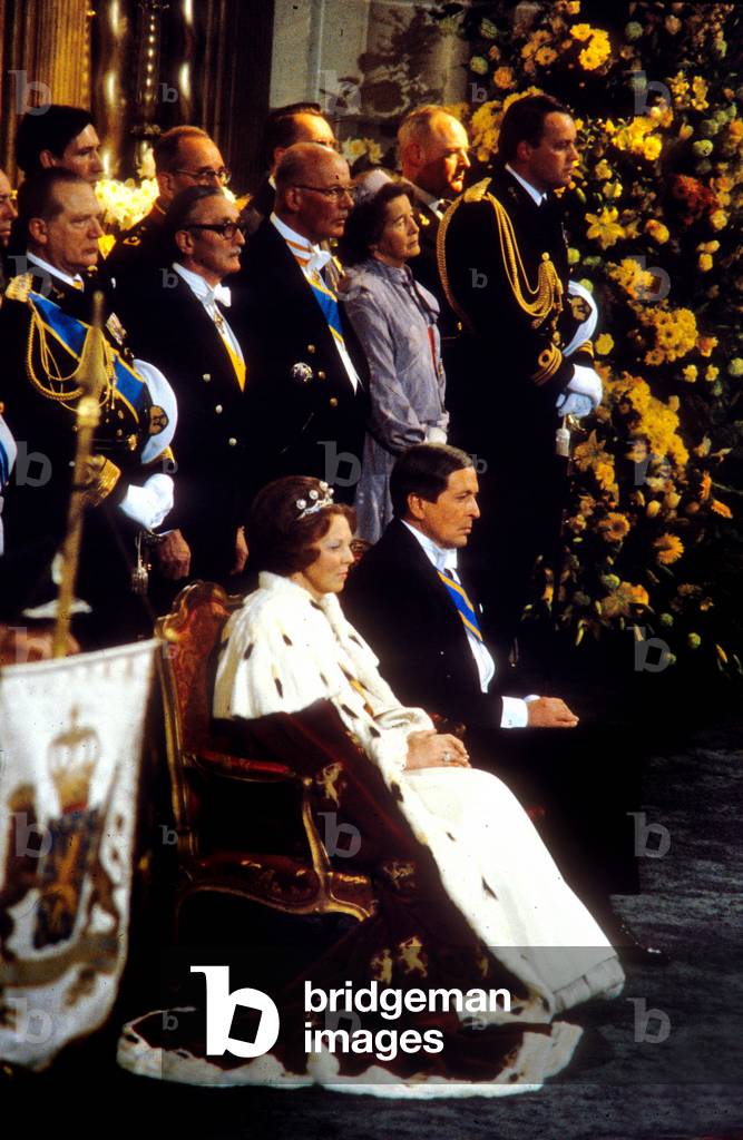 Ceremony for the coronation of queen Beatrix of the Netherlands, here with husband prince Claus Georg Von Amsterg  april 30, 1980 (photo)