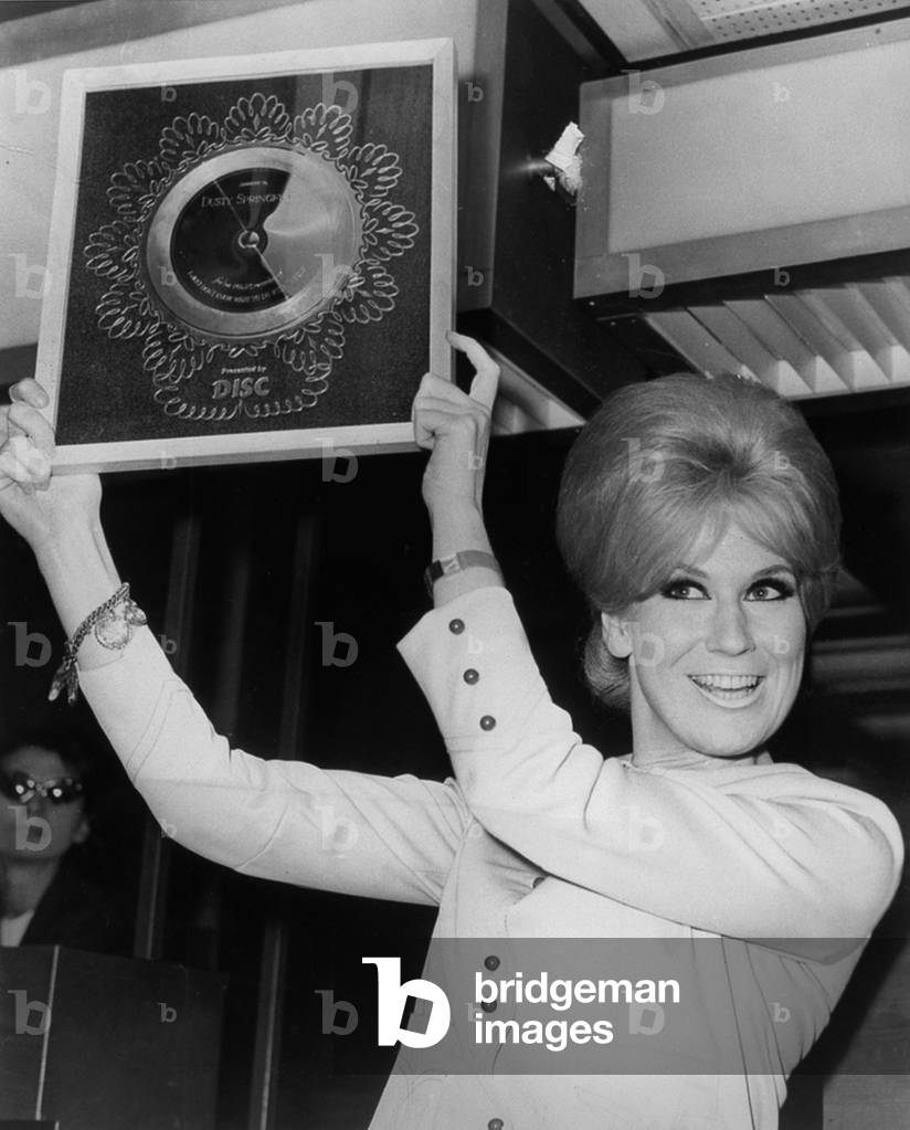 English Singer Dusty Springfield on September 1St, 1964 (b/w photo)