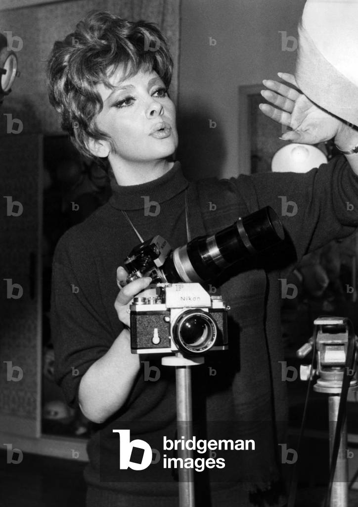 Gina Lollobrigida Photographing For Her Photo Book “Italia Mia” In 1973 (b/w photo)