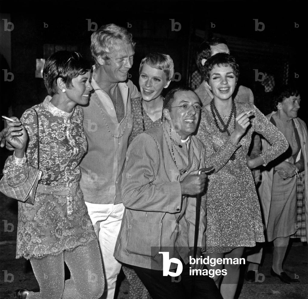 Steve Mcqueen and his 1St Wife Neile Adams, Mia Farrow, Leonard Gershe and Liza Minnelli at The Party of Pollybergen at The Factory October 1967 (b/w photo)