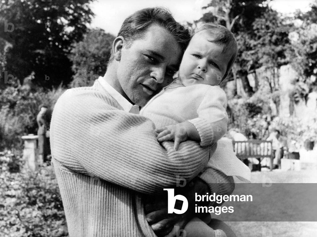 Richard Burton With his Daughter Kate in 1958 (b/w photo)