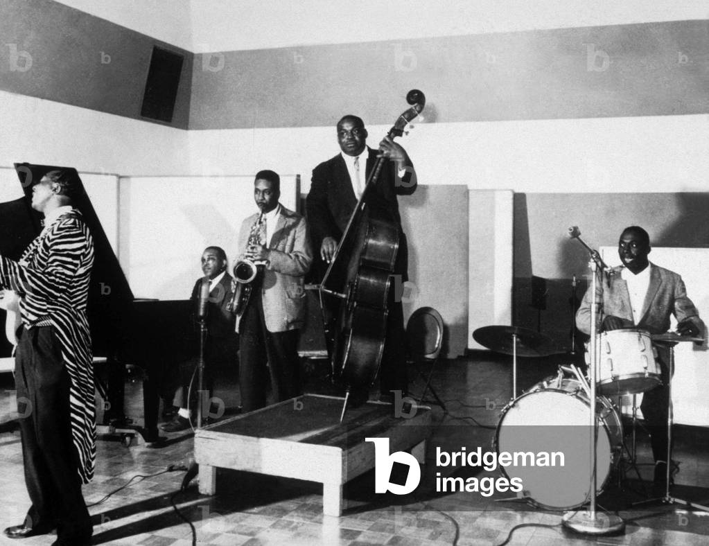 Blues Singer Jb Lenoir Lafayette Leake, Blues Pianist, Ernest Cotton, Sax Tenor, Willie Dixon, Double Bass, and Odie Payne, Drum, in 1952 (b/w photo)