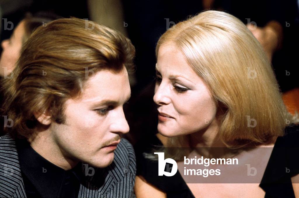 Un Beau Monstre De Sergiogobbi Avec Helmut Berger Et Virna Lisi 1971 (photo)