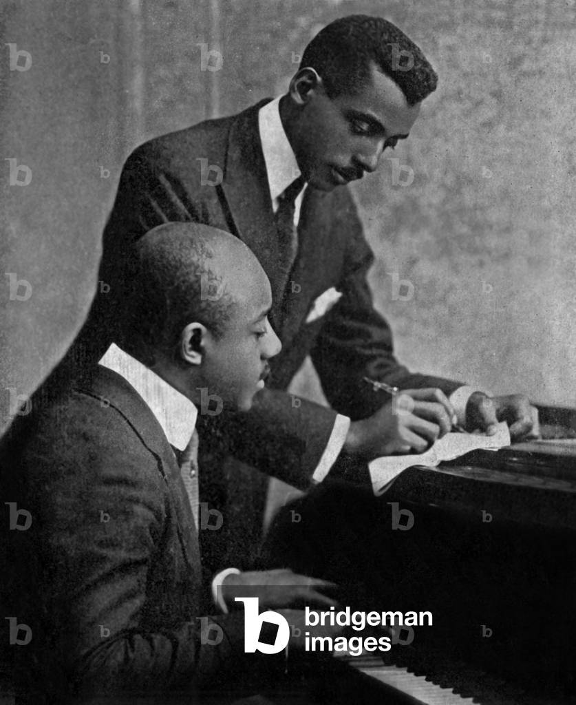 Eubie Blake (1883 1983) Pianiste Americain De Jazz American Ragtime Composer and Pianist (Assis) Et Noble Sissle (1889 1975) Chanteur De Jazz Singer C.1920 (b/w photo)
