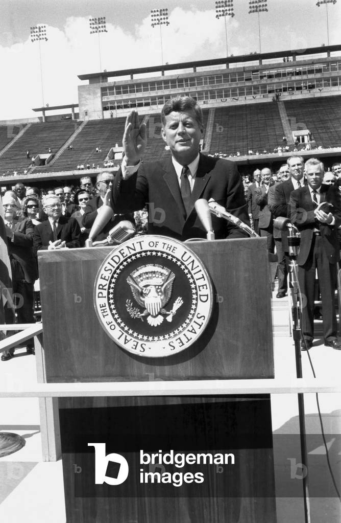 American President John F. Kennedy at Rice University stadium, Houston, Texas, September 12, 1962 : speech about space conquest by USA against USSR