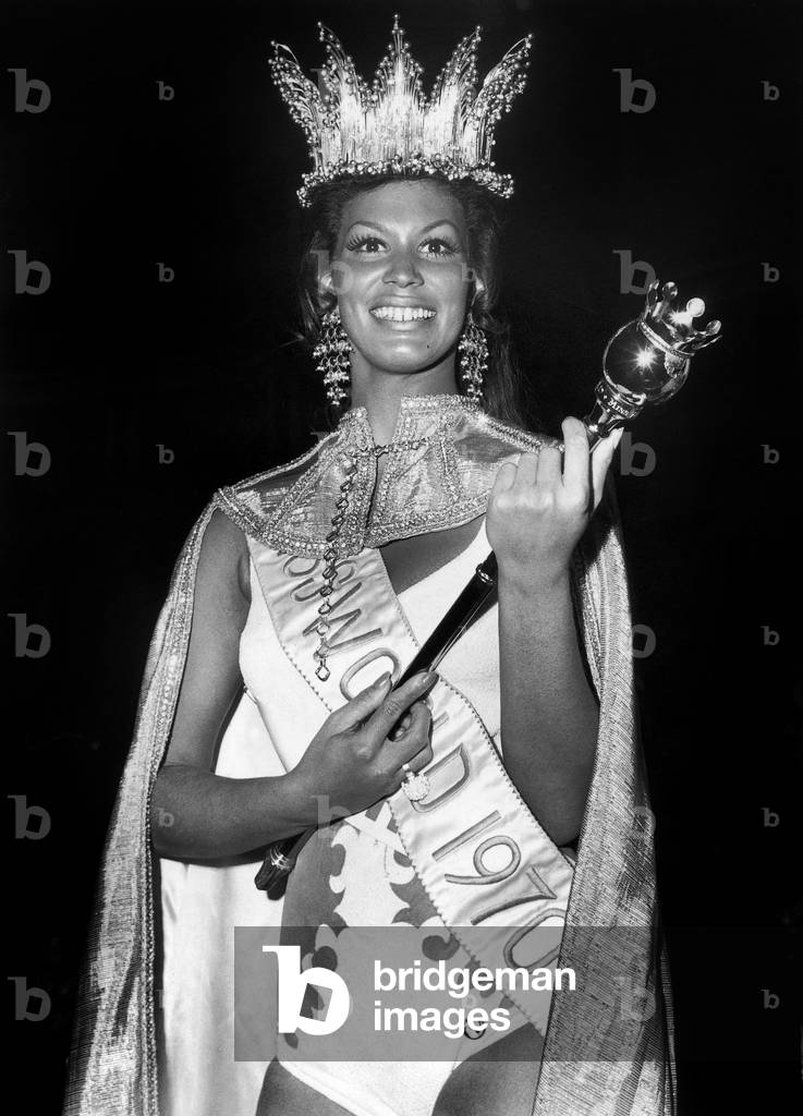 Jennifer Hosten win the world beauty contest 1970 November, 21 1970