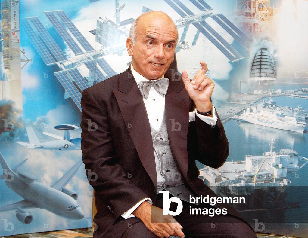 KENNEDY SPACE CENTER, FLA. - the first private citizen to visit the International Space Station, shares his experiences with visitors at the 40th Space Congress. Held April 29-May 2, 2003, in Cape Canaveral, Fla.