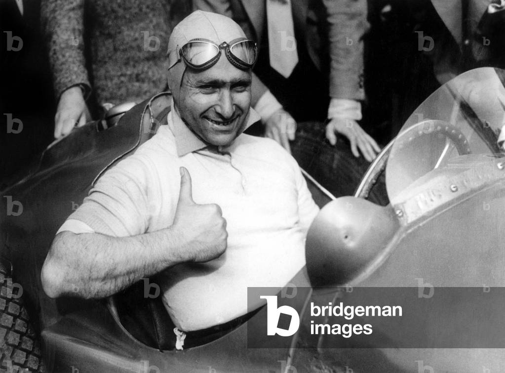 Juan Manuel Fangio world champion, in Falkingham April 9, 1952