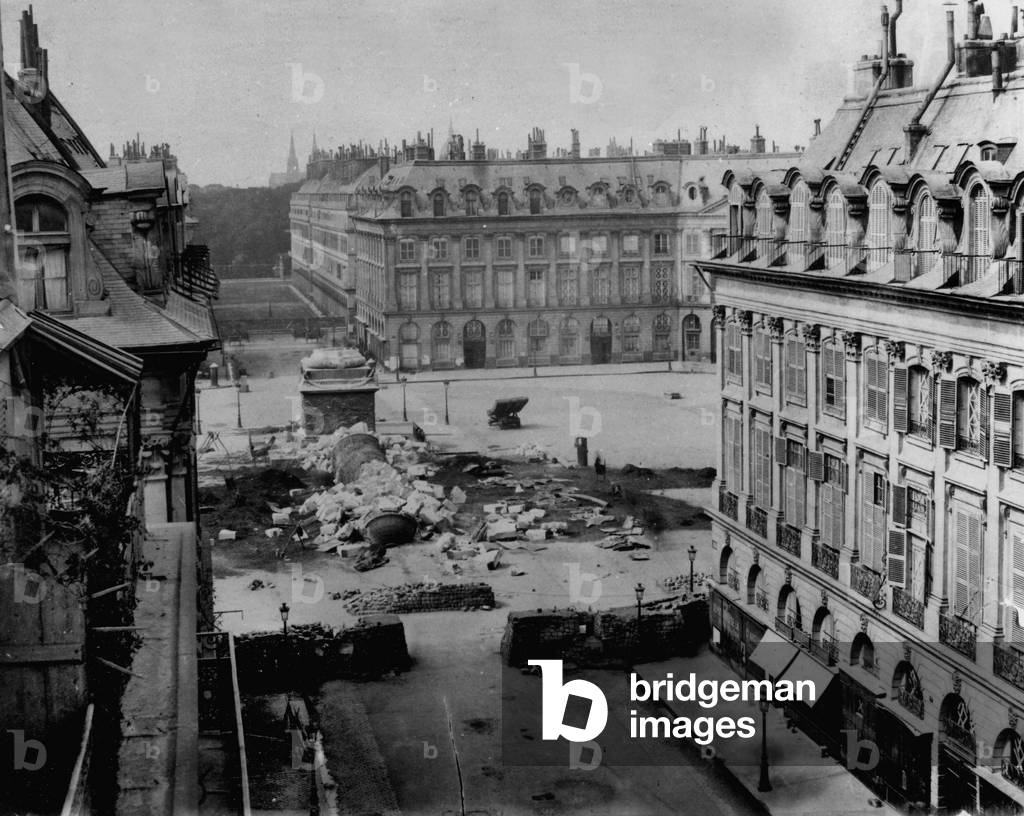 Toppling of the Colonne Vendome during the Paris Commune of 1871 (b/w photo)