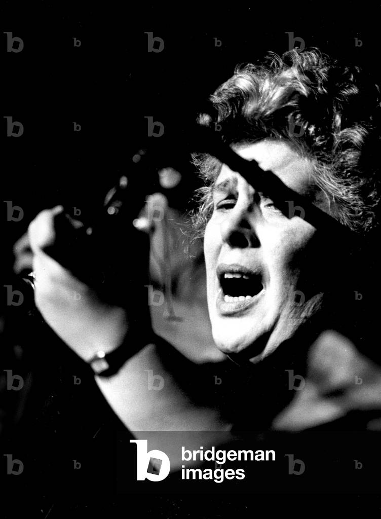 Colette Magny on stage in Switzerland June 05, 1974 (photo)