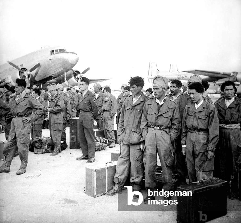 arrival in Maison-Blanche of French muslim soldiers as reinforcements of French army after the massacres in Melouze June 4, 1957 during the war
