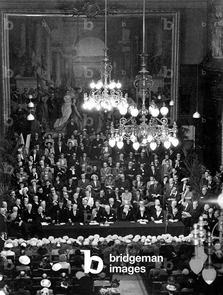 speech of Georges Simenon during his reception at Belgian Royal Academy May 12, 1952 in Brussels , on his sides Carlo Bronne Georges Lecomte and Me Maurice Garcon