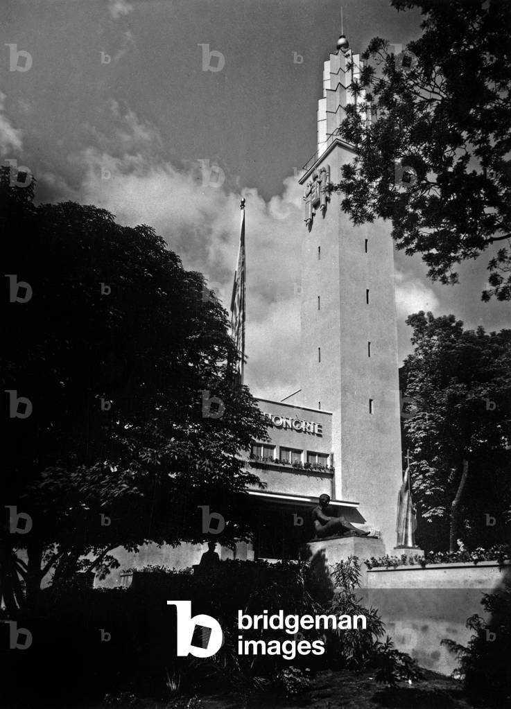 Hungarian Pavilion, Paris World Fair, 1937 (b/w photo)