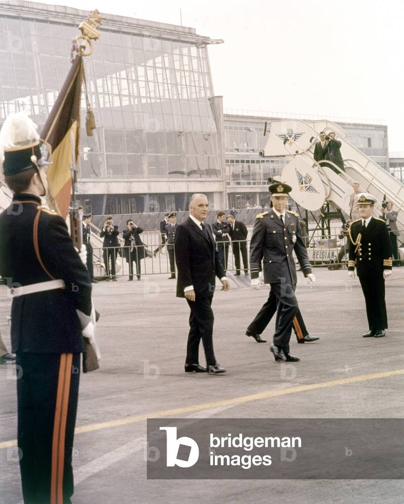 Georges Pompidou welcome by King  Baudouin I, 1971 (photo)