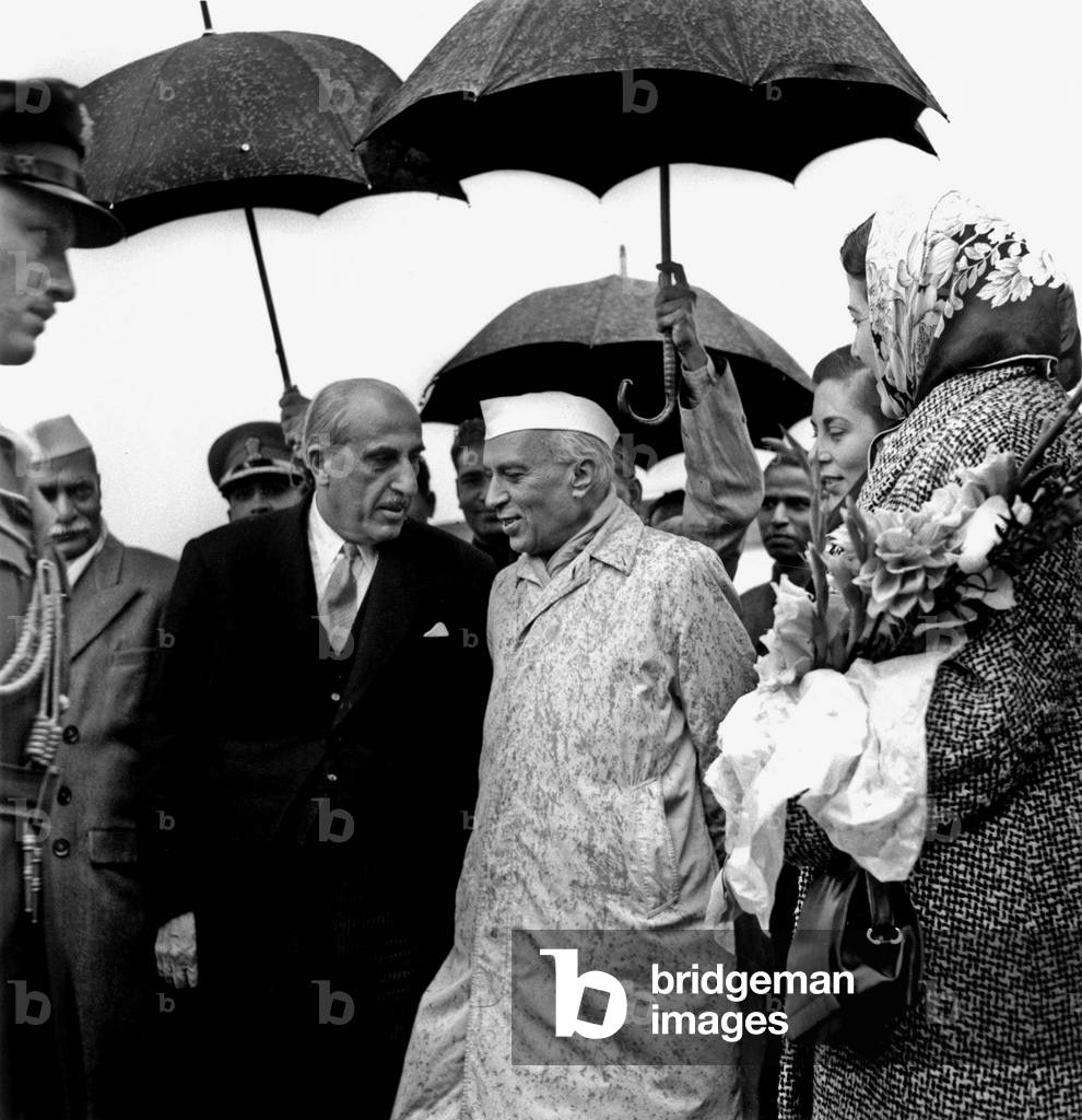 Jawaharlal Nehru (1889-1964) Indian Prime Minister with syrian President El Kouatly (Shukri al-Kuwatli, l) 1956