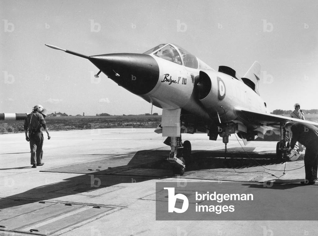 jet fighter plane Balzac V001 made by Dassault in 1962