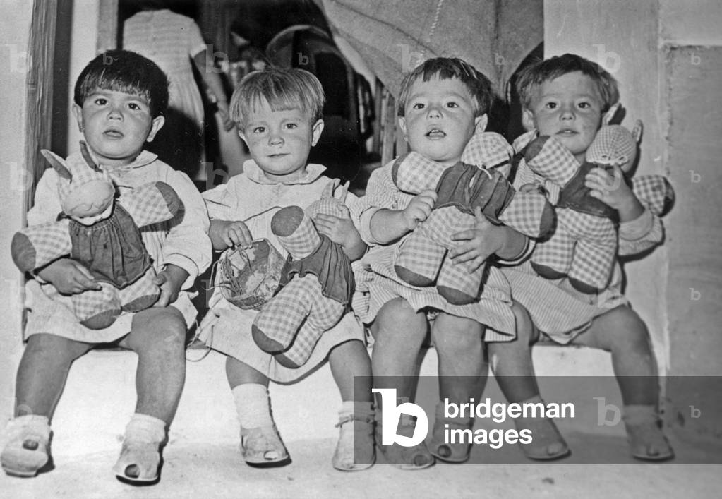 2nd birthday of the Spanish quadruplets : sisters Aurore, Conchita, Maria Jose and Amelia Bonilla August 7, 1958, Madrid