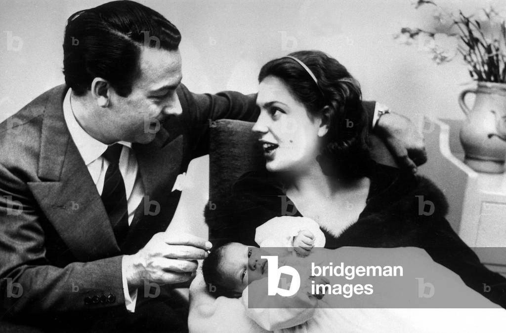 Prince Alfonso von Hohenlohe-Langenburg and his 1st wife Princess Ira Fuerstenberg after the birth of their first child in November 1956