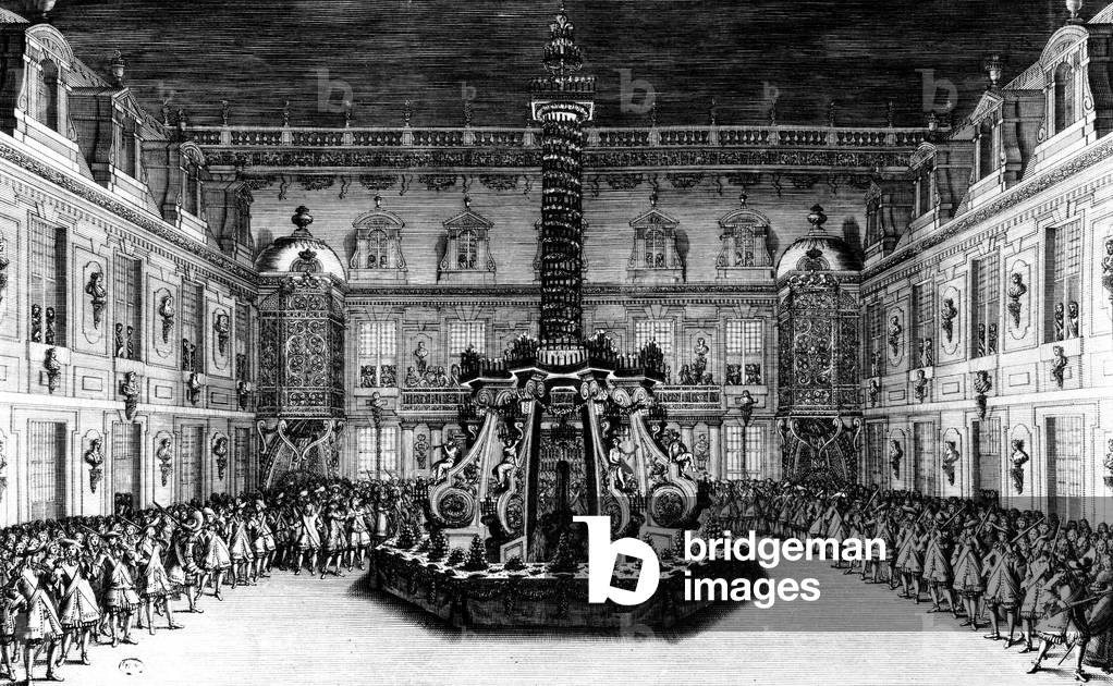 Les Divertissements de Versailles 1674 : 4th day (July 28, 1674) : feast given around the fountain in the marble's courtyard, engraving by Jean Lepautre (1676)