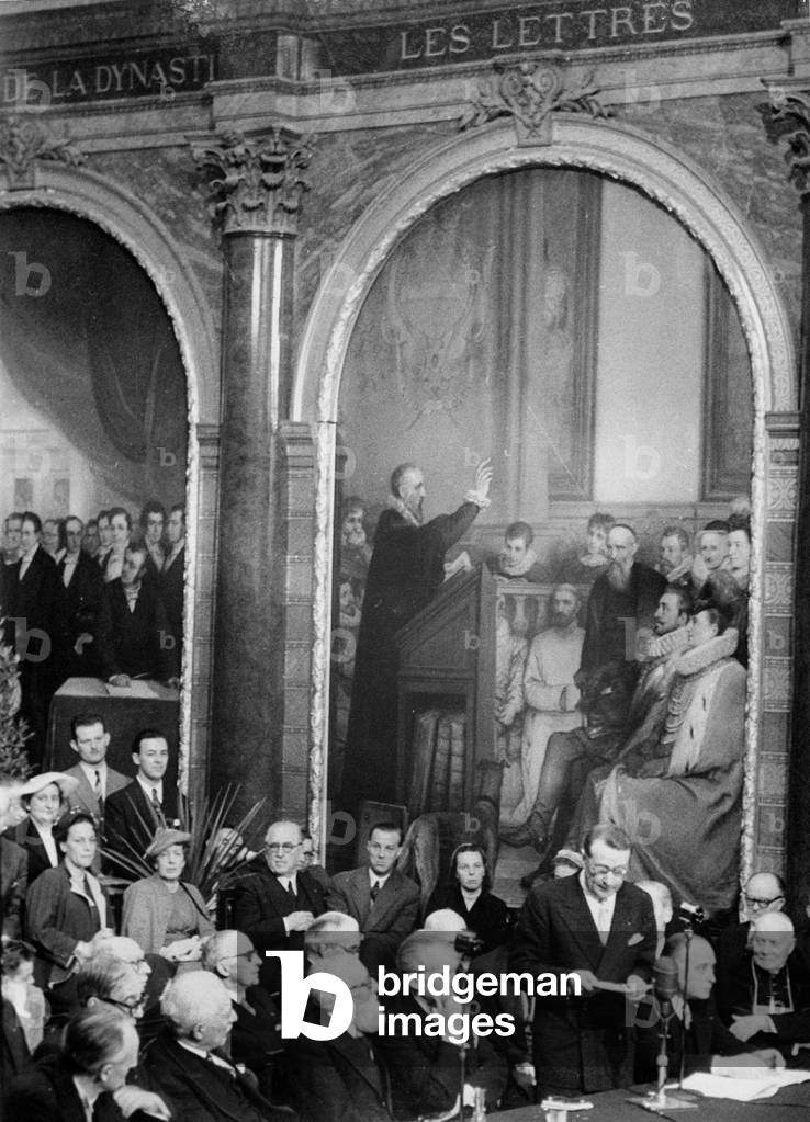Speech of Georges Simenon during his reception at Belgian Royal Academy May 12, 1952 in Brussels , on his sides Carlo Bronne Georges Lecomte and Me Maurice Garconce