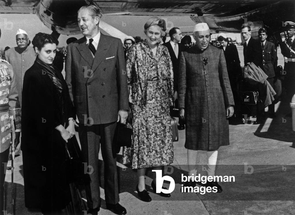 Indira Gandhi, Harold MacMillan, English Prime Minister, Lady Mac Millan and Jawaharlal Nehru, in India on January 14, 1958