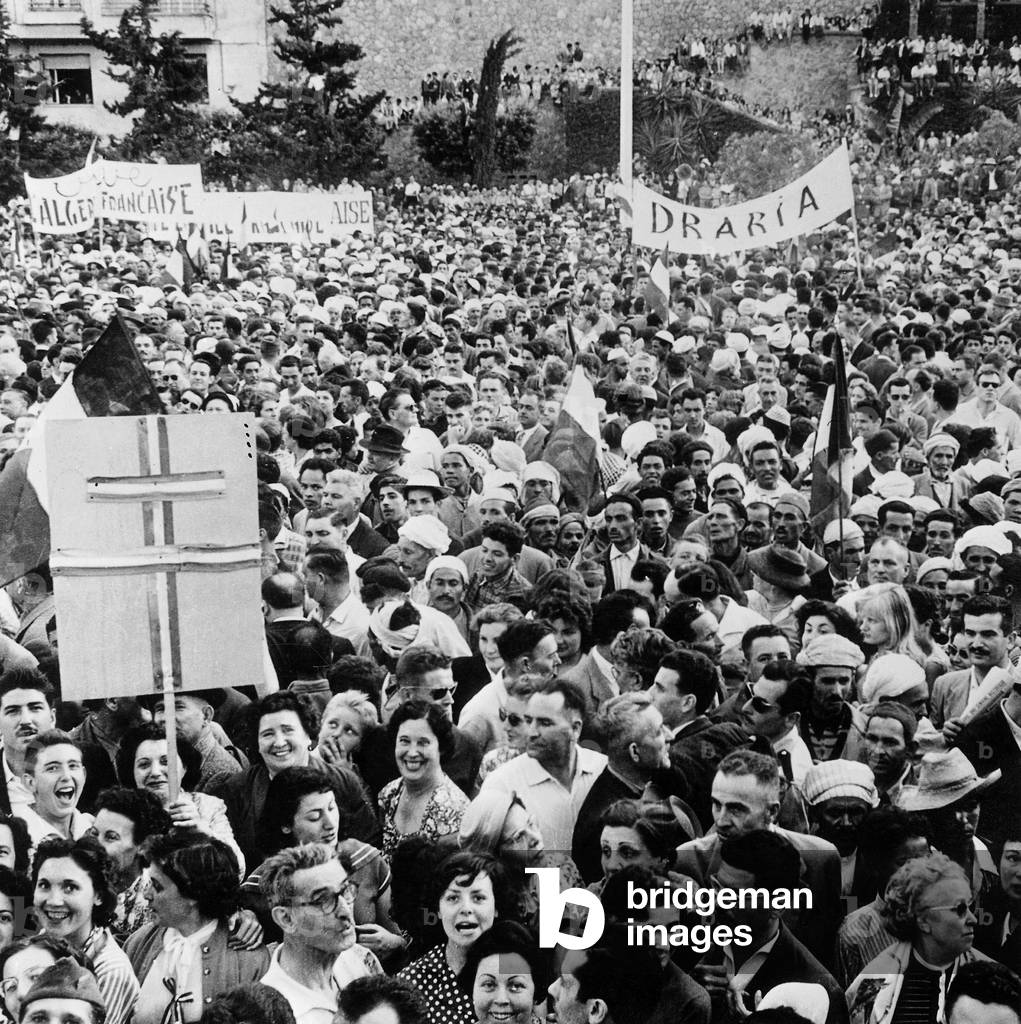 Demonstration in favour of French Algeria in Oran May 19, 1958 during the war