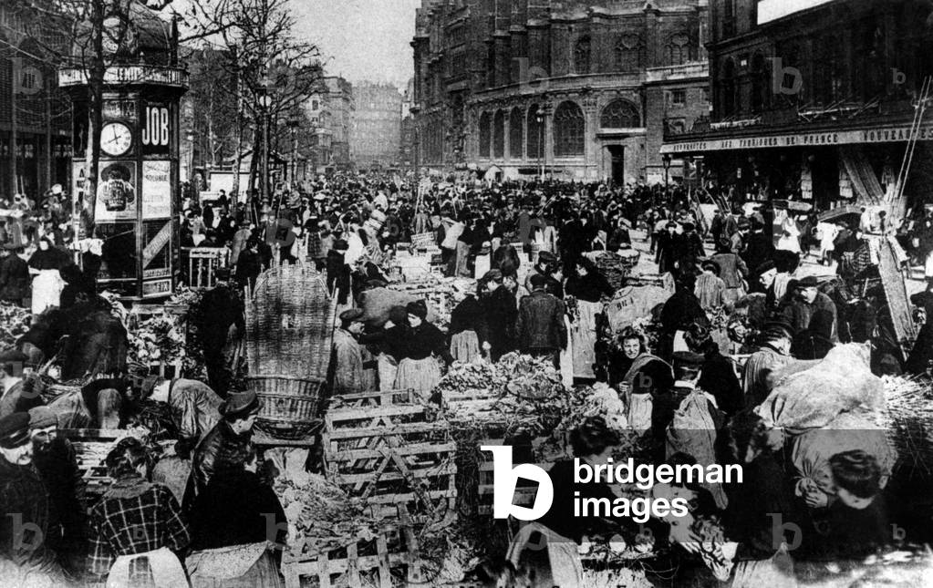 Paris market, postcard, 1908. On right we can see Saint Eustache church