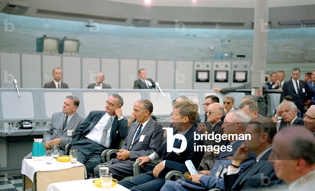 A briefing is given by Major Rocco Petrone to President John F. Kennedy during a tour of Blockhouse 34 at the Cape Canaveral Missile Test Annex 1962 (Mercury project)