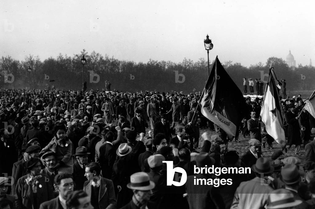 French engaged in International Brigades during Spanish civil war, are back in Paris, 1938