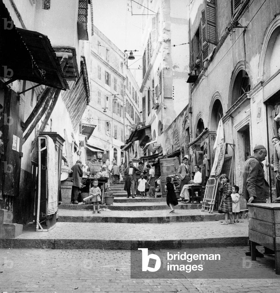 Streets of Algiers October 25, 1957 during the war vie quotidienne daily life
