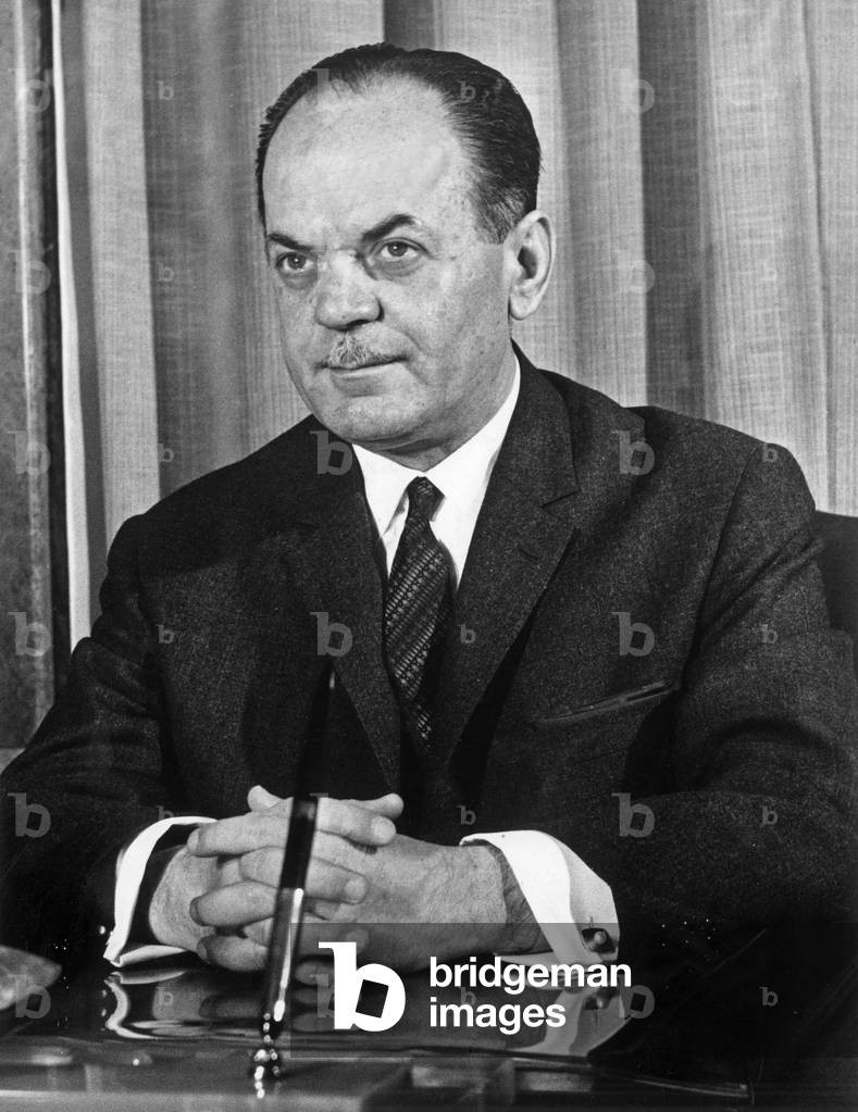 Colonel Yeoryios (Georges) Papadopoulos, greek Prime Minister, in his office on April 15, 1968