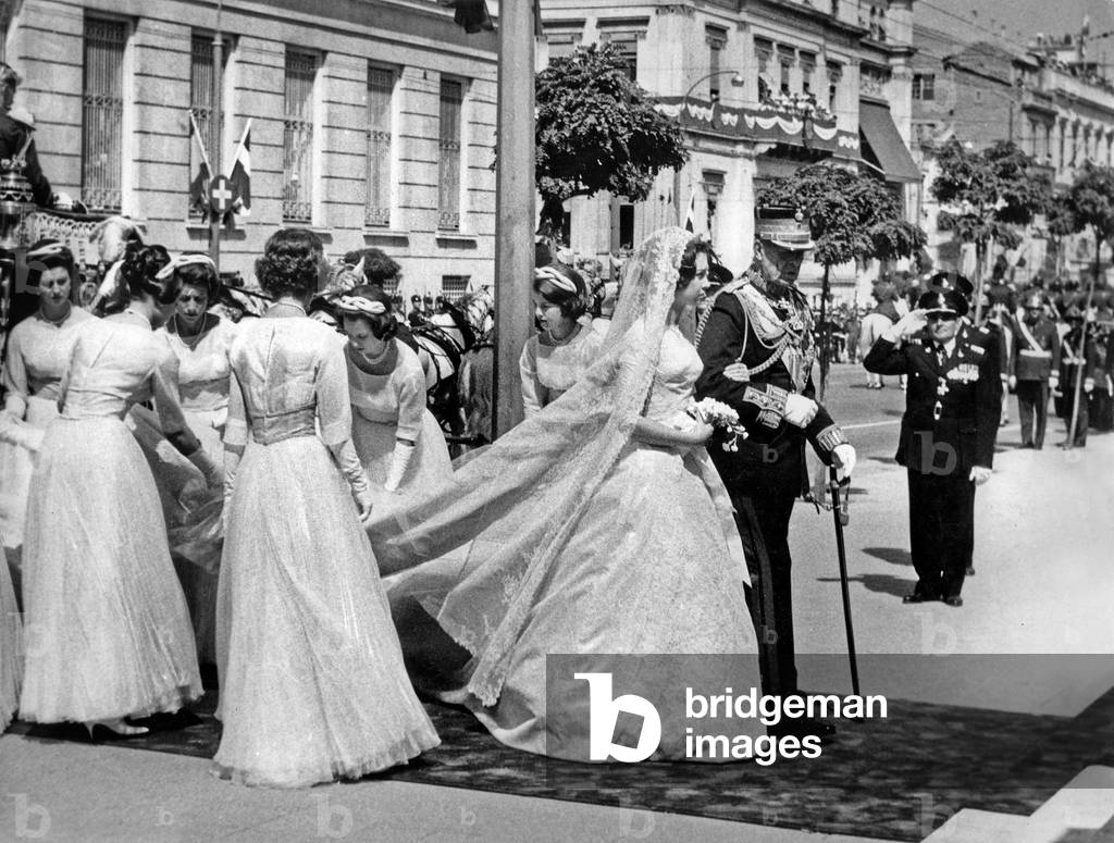 Wedding of Sophia of Greece (future Queen of Spain) and Juan Carlos (futur King  of Spain) in Athens Greece May 14, 1962 here Sophia with her father Paul 1st of Greece
