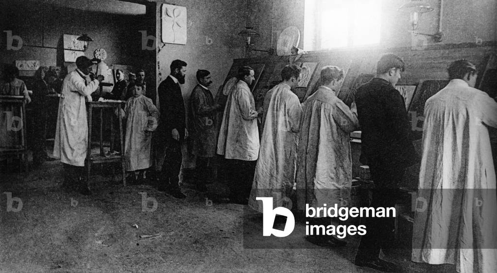 Ecole Professionnelle des Arts et Metiers training college of Mons, Belgium, c. 1910 : here a modelling workshop