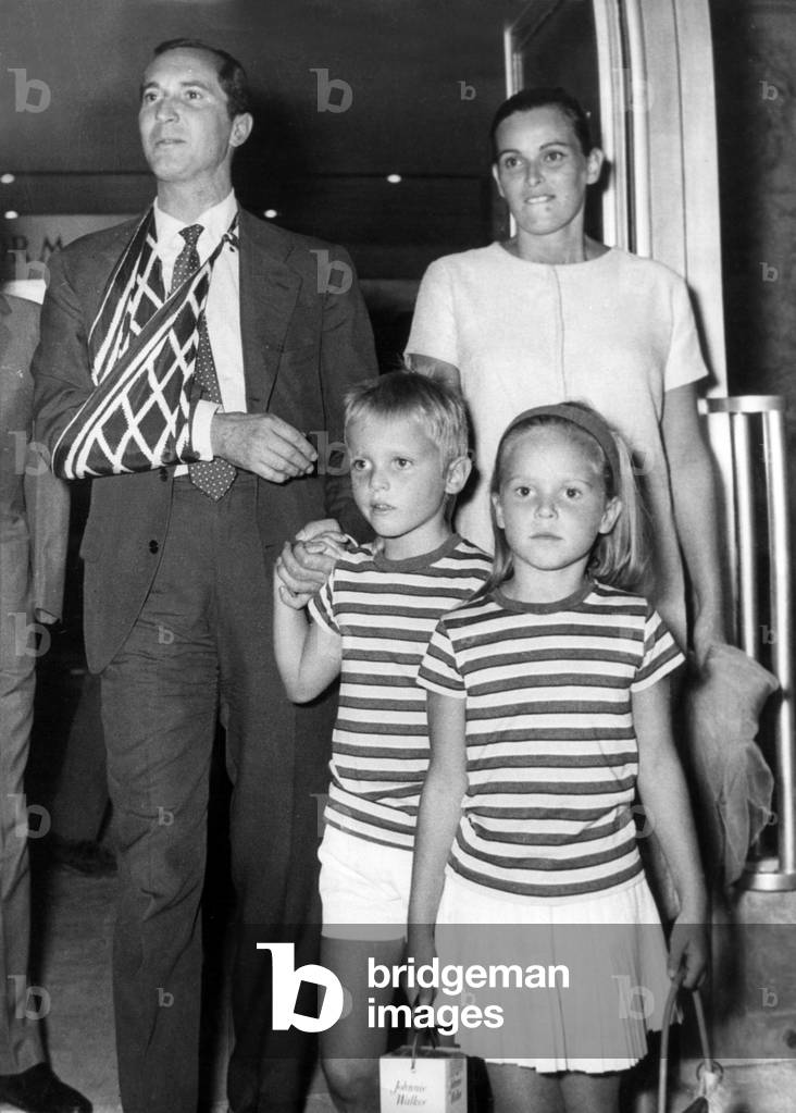 Spanish toreador Luis Miguel Dominguin with his wife Lucia Bose and 2 of their children, August 11, 1962