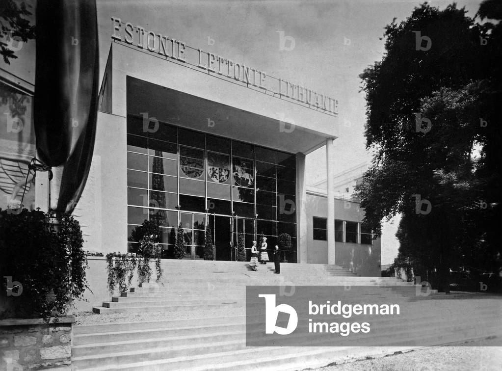 World fair, Paris, 1937 : pavilion of Estonia, Latvia and Lithuania, Art Deco style