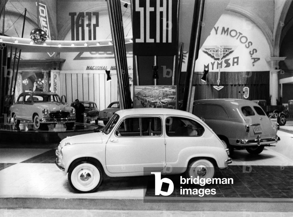 Barcelona international motor show, June 1956 : here Seat 600 car