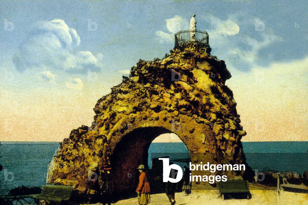 Biarritz (France) : rock of the Virgin, postcard, c. 1900