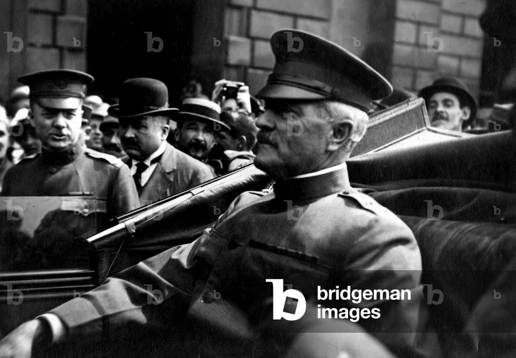 American General John Pershing (1860-1948) arriving in war minister in paris 1st world war