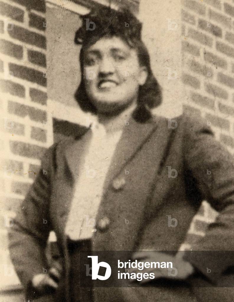 Henrietta Lacks (1920-1951) afro American woman, affected by cervical cancer, her cells were the first to be cultured and used in medical research (HeLa cells)