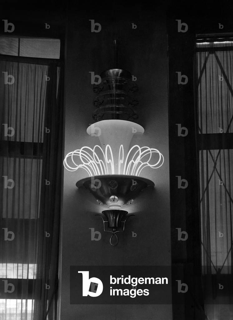 Wall light in the cafe Marignan, Champs Elysees, Paris, 30's (Art Deco style)