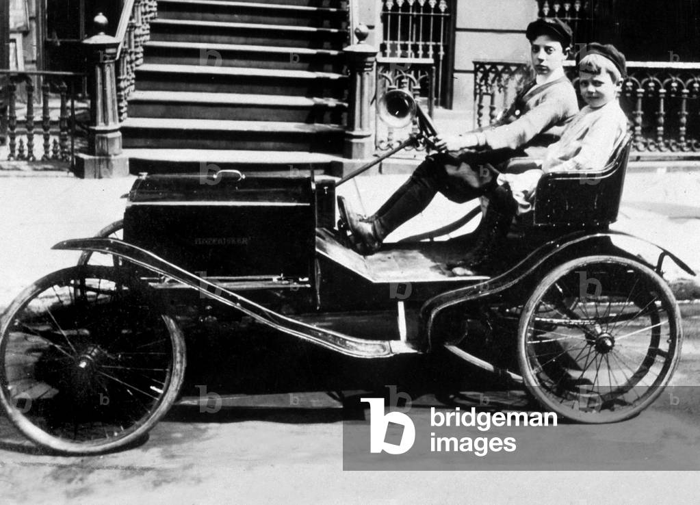 Buster (1895-1966) and his brother Harry (Jingles) Keaton, 10's