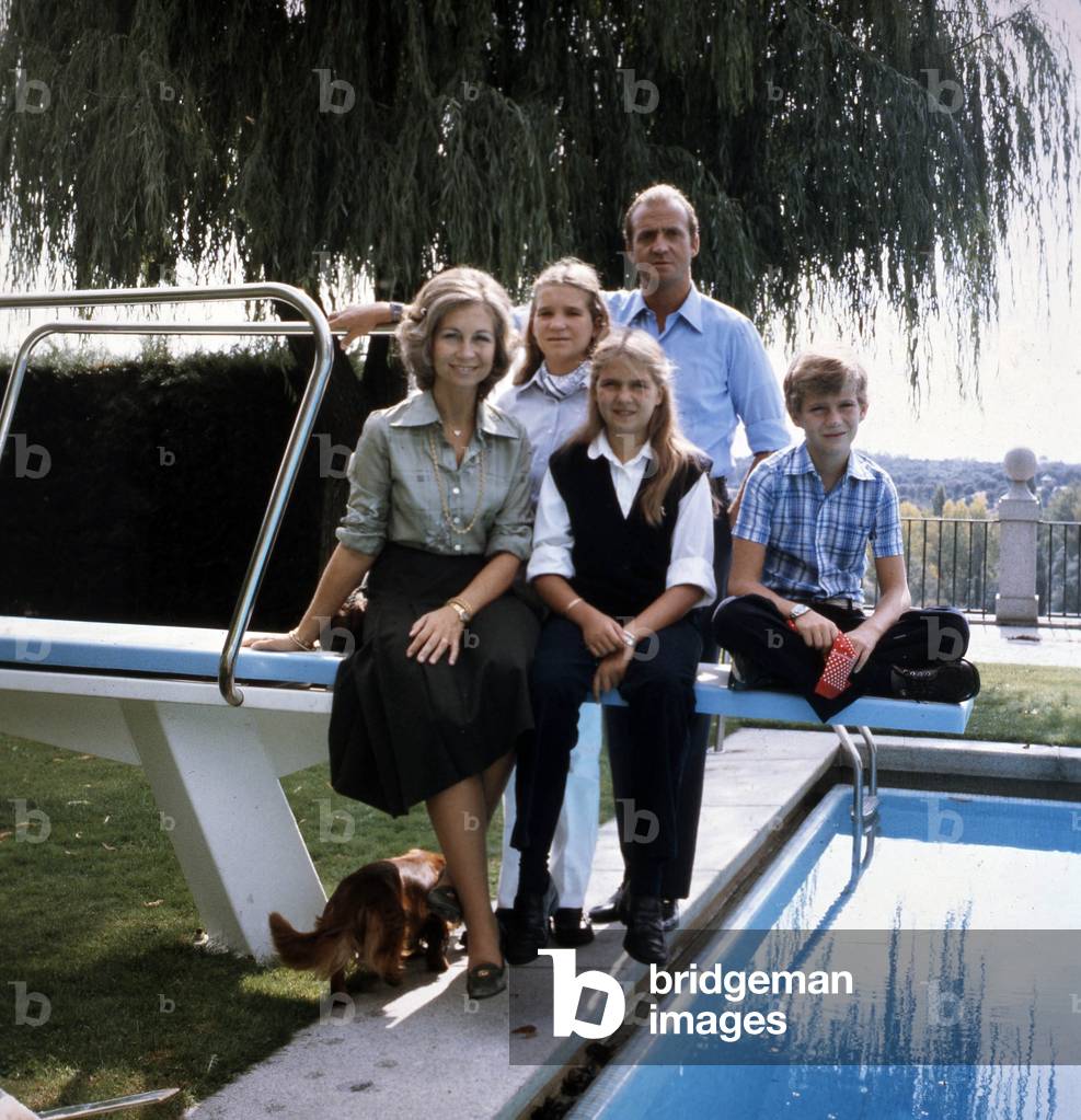 King Juan Carlos of Spain with is wife Queen Sophia and their children : prince Felipe, infantas Christina and Elena in 1981