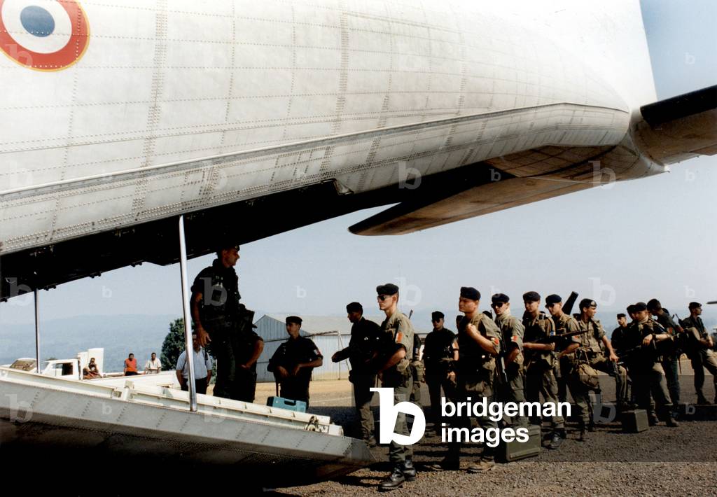 The 1st compagny of the 3rd regiment of the French foreign legion pack up in plane bound for their base in Libreville Gabon after leaving the French security zone in Rwanda, here in Bukavu, Zaire August 09, 1994