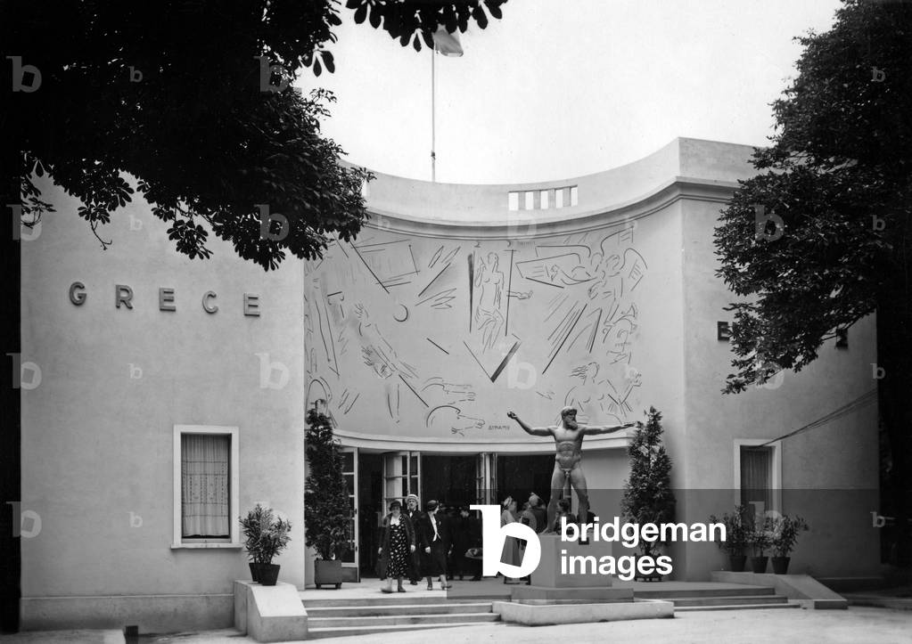 World Fair, Paris, 1937 : the pavilion of the Greece