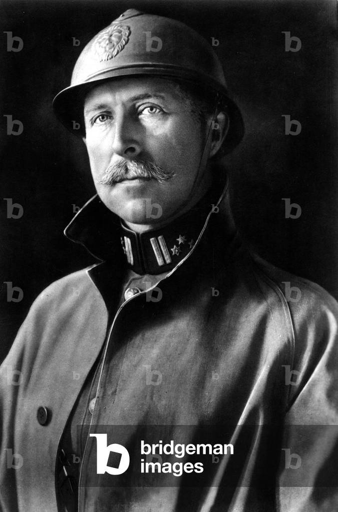 Belgian King Albert 1st (king from 1909 to 1934) here during the great war, 1914 (b/w photo)